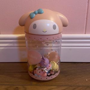Sanrio multipurpose desktop storage with lid + gift